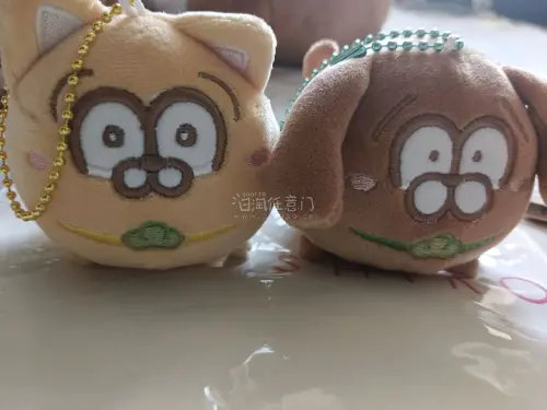 暑期正好迎来了今年的第三单，今年不知不觉切了好多。这次买的也基本都是玩偶，目前无再贩的一整套限定玩偶都被我在暑假前集齐了，还有两个跟朋友拼着买的立牌，完全没有错过我的行程规划。挖煤姬能买很多中古店铺的商品，基本上比线下买还要便宜，还会不定时发放优惠券，综合算下来金额...