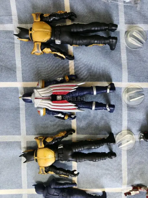 作为假面骑士粉丝，这款海淘平台彻底解决了我收日版周边的难题。网站全中文界面，不用懂日语也能轻松代拍，很多国内绝迹的谷子也可以买到，价格远比代购划算。
下单后日本当地竞拍效率很高，入库会仔细检查品相，还主动套上保护袋，合箱加固做得十分到位，厚厚的气泡把谷子包裹严实，漂...