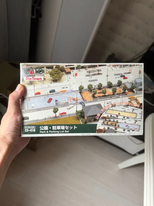 这次海淘体验整体还算满意，但也有一些小插曲。首先，网站的商品种类确实丰富，价格也有一定优势，比国内专柜便宜不少。下单流程清晰，支付环节支持多种国际信用卡，比较方便。不过物流速度比预期慢了一周，清关时还差点被卡，好在最后顺利放行。包装方面略显简陋，部分商品有轻微挤压痕...