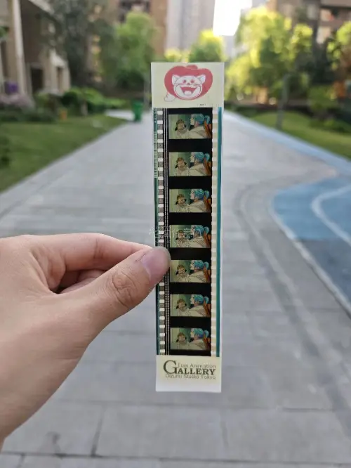 任意门真的很棒，物流效率快，包裹的很严实，东西也非常的棒，非常好，很满意。价格也合理，卖家发货快，客服态度友好。国际物流效率高。购物体验很愉快!