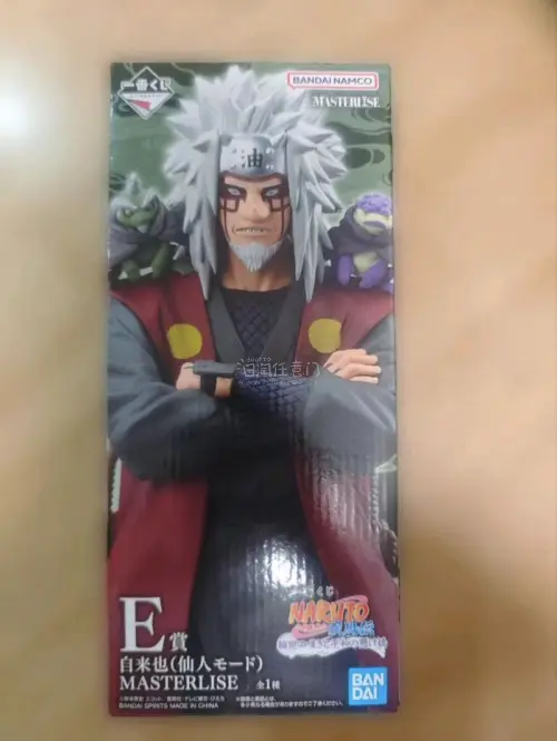 出品：万代 BANDAI SPIRITS 一番赏 MASTERLISE 系列
​。题材：火影忍者疾风传，自来也（仙人模式），配套深作、志麻两大蛤蟆仙人。规格：MASTERLISE大比例景品，成品高度约23cm。定位：一番赏高端写实景品，E赏，整套仅1种造型无替换件