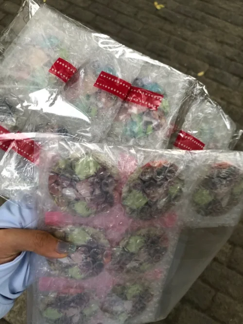 很久没切谷子了，快递很温柔，收到货后箱子都是没有破损的和折角的，竹蜻蜓很实惠，感觉发货速度快了很多，物流变动也一直在弹窗提醒