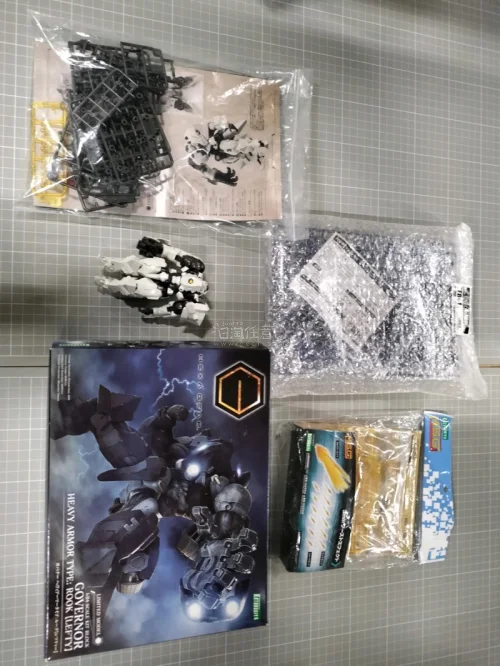 很棒，东西完整但是物流有点差意思，盒子有点压损，但是问题不大，希望以后审核发货时间短一点 尽快把东西送到大家手里，东西挺齐全的 还是很不错