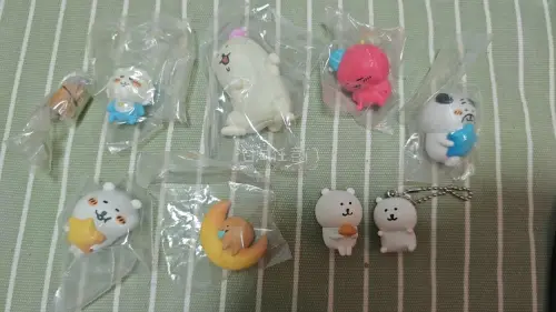 哇塞！真的很喜欢～?本来下单时还担心被海关卡住，毕竟之前有过惨痛经历?，没想到这次一把过了！物流也超给力，拆箱时心跳加速，可喜可贺啊！真的是非常多萌萌的娃娃回来了?，每个都软fufu的，抱着睡觉超治愈～闺蜜看到都羡慕哭了，已经安利给她啦！这波入股不亏，冲就完事儿了！...