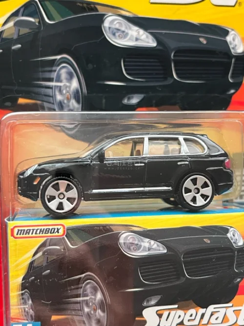 收到了超帅的卡宴Turbo