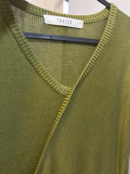 这次一件衣服可以走竹蜻蜓，非常划算，快递包装完好无损，衣服拿到手很有分量，版型也不错，整体海淘体验很丝滑。