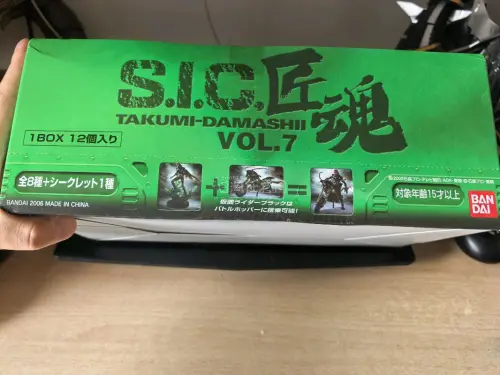 这次分享的是挖煤姬上买到的一套sic匠魂，关于老特摄的，很喜欢！挖煤姬操作简单方便，快递打包给力，售后也让人放心，会继续支持挖煤姬！