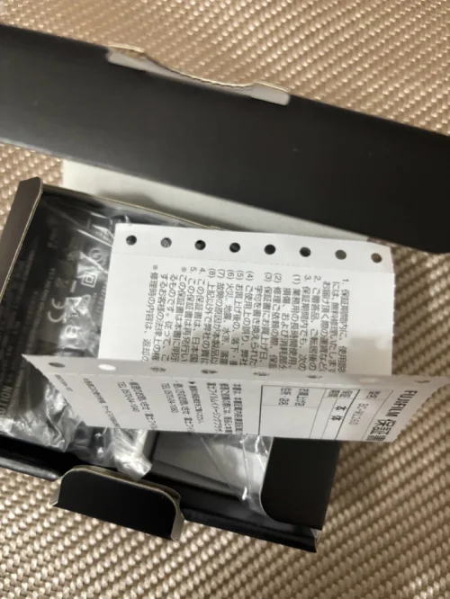 现在买个相机，连充电器也不送。于是去搜充电器。发现官旗店直接下架买不到。所以想到了淘一个吧。打开了挖煤机，找到了性价比还可以的买了一个箱说全的w126s充电器。买完想着，要不再买个旧版w126。充电模式更方便，也能方便多一个选择。然后顺带又看下了镜头遮光罩，因为我买...
