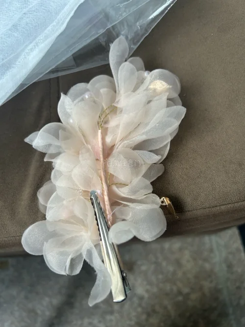 好美的夹子 实物比照片漂亮多了 比我想象的大
这条sm2连衣裙也好美 刺绣太精致了
非常喜欢 物流也很快 包装还垫了泡沫很细节