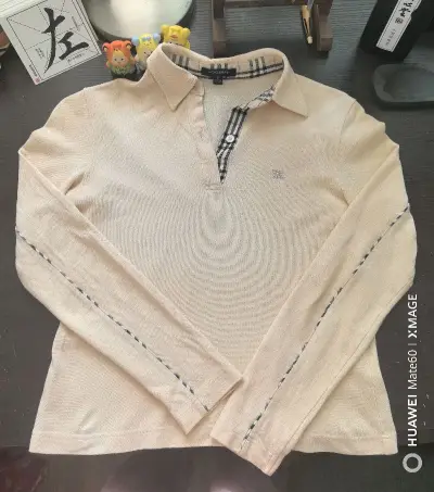 Burberry美品polo衫好漂亮