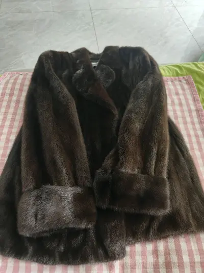 挖煤姬反季收货中古皮草