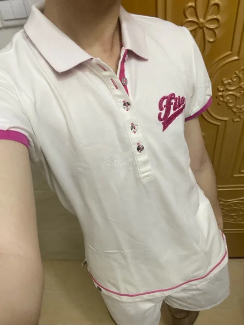 其实我第N次用挖煤姬海淘衣服，真的非常方便！！特别喜欢这几件衣服，特别美萌，尤其是这件青苹果绿的拉夫劳伦，苦苦等待终于相见，以后会继续挖煤姬的！！