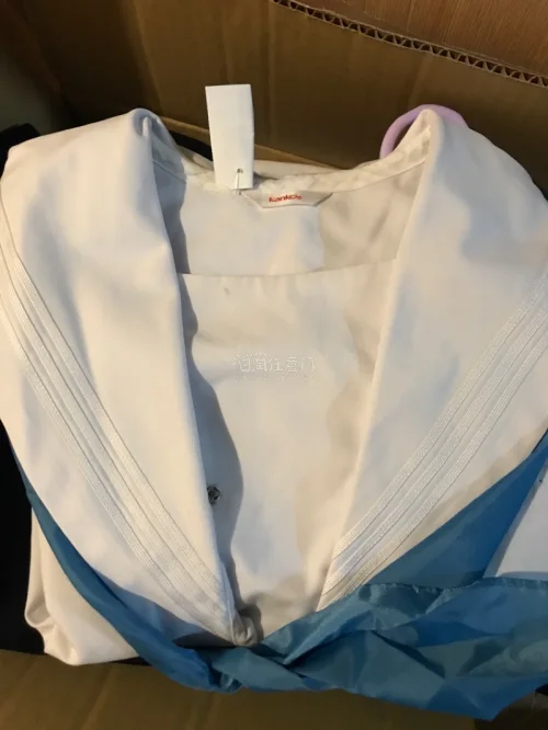 这次也是购入了我喜爱的一些梦情和小物，海运比我想得快了些，打开打包的也挺好的，这次也顺利下车啦，会继续海淘的！