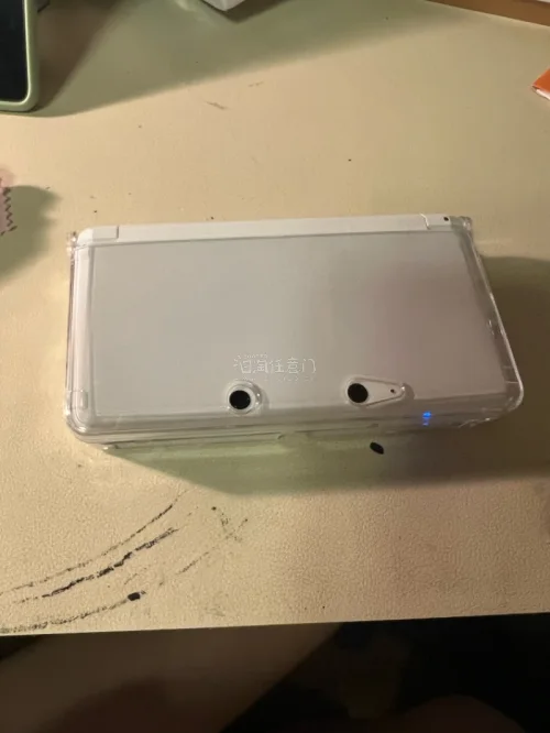 3DS老小三白色