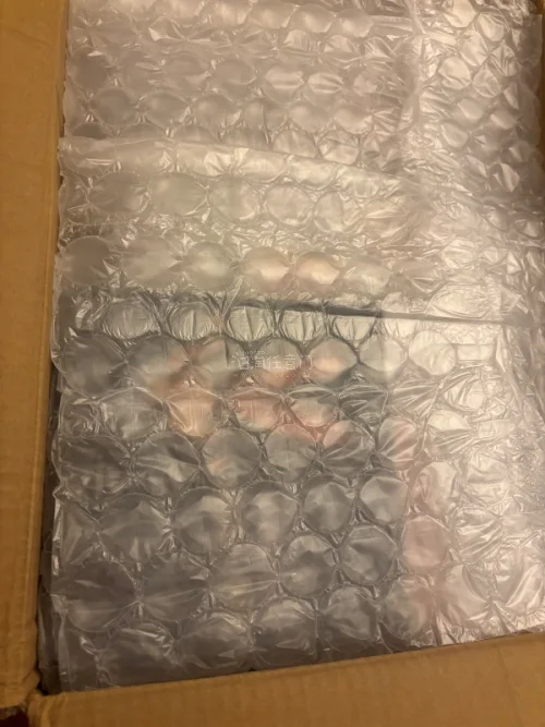 龙珠一番赏 一大箱到货
 悟空编年史系列的手办还有彩画
都是非常经典的款式 满满的童年回忆
非常的喜欢 打包很好