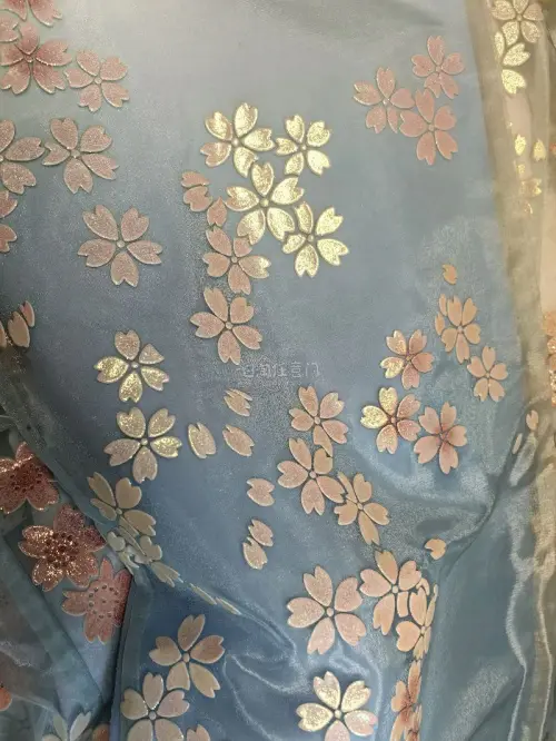 没有人竞拍好爽。不到九百拿下紗打掛＋色打掛，什么概念。比鱼和zbj划算多了，便宜至少三倍。好买爱买下次还来。❤