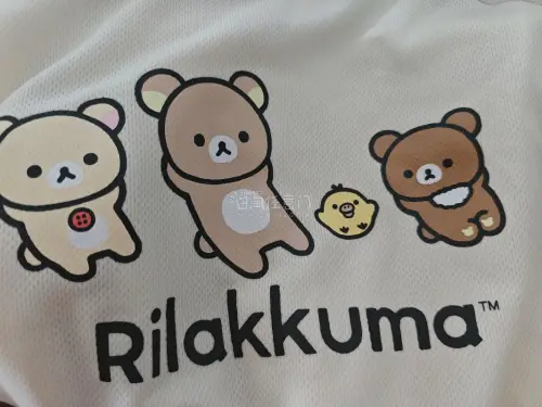 超可爱的两件睡衣，还有装睡衣的小袋子也非常萌，挖煤姬空运很快，泡沫多，包装完好无损，到手开心，美美暑假。