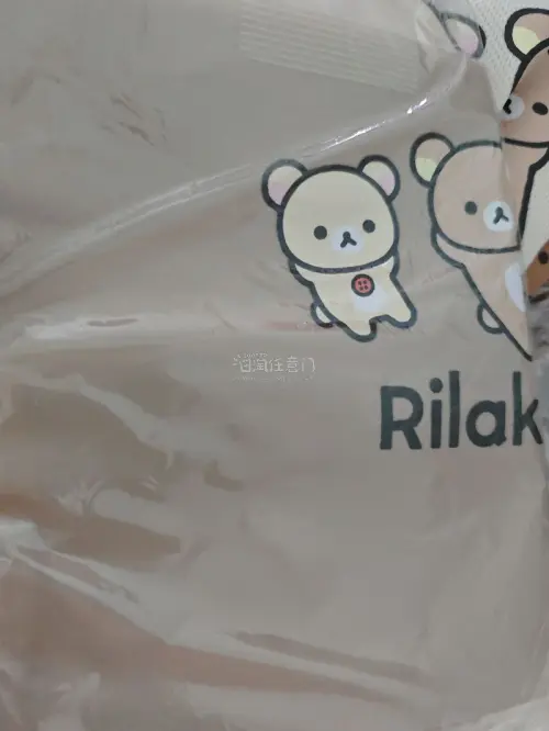 超可爱的两件睡衣，还有装睡衣的小袋子也非常萌，挖煤姬空运很快，泡沫多，包装完好无损，到手开心，美美暑假。