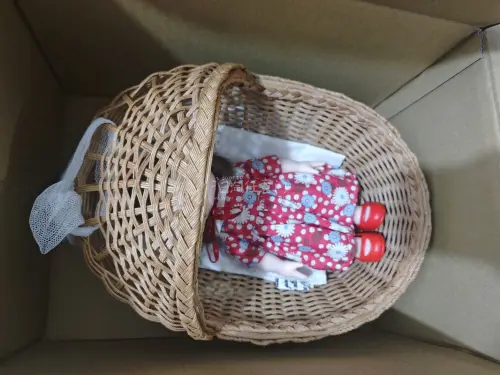 咪露娃娃绝版娃衣很难买到，这次在挖煤姬居然看见了这款，还有小花酱，也是特别难买，通过挖煤姬买到不少喜欢的东西，特别感谢，很推荐这个APP。