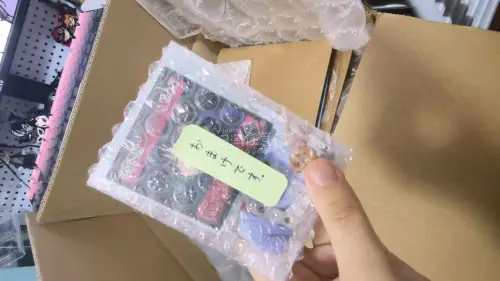 这次购物体验超满意！商品做工精致，实物和图片无差别，包装严实无破损，发货速度快，客服回复耐心，性价比很高，已经推荐给朋友，下次还会回购。