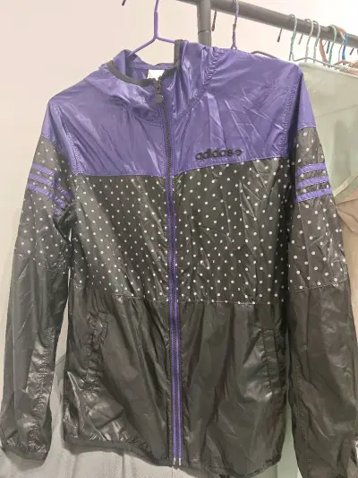 第二次购买体验，包含axes，coach，Adidas等品牌