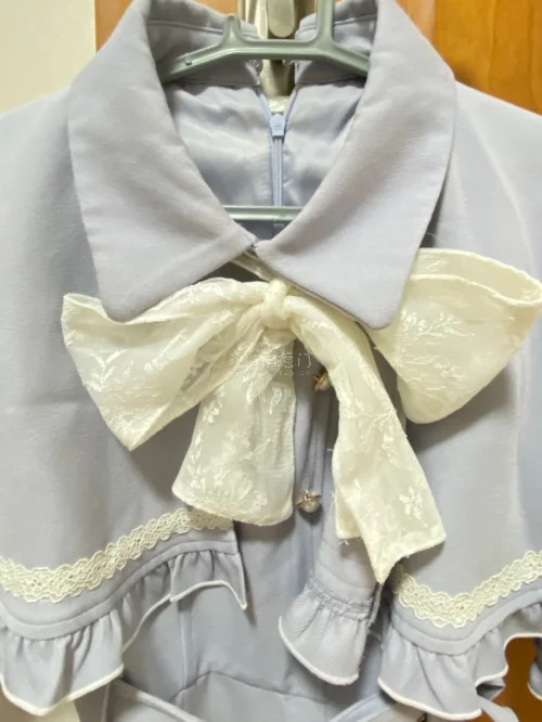 这次在挖煤姬主要购买了衣服，有羊毛大衣，还有一些日系裙子、rojita的蓝色连衣裙。都很可爱，而且价格也很划算，挖煤姬切的速度非常快，包装非常好，没有放多余的物品压重量，反正感觉切衣服性价比很高。