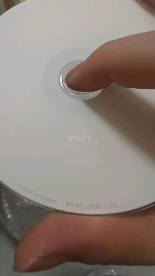 最近京东很慢，幸好竹蜻蜓走的中通，这个cd都是完好的

比国内价格便宜多了，下次继续在雅虎二手拍卖买买买
