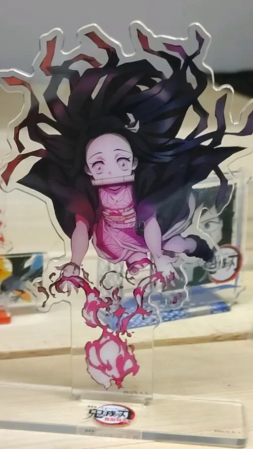 都是很好看的小东西呀！这次依旧买了箱零零碎碎的貌美小谷子，凑到十个以后就发了竹蜻蜓，依旧没有出瑕，开心！
