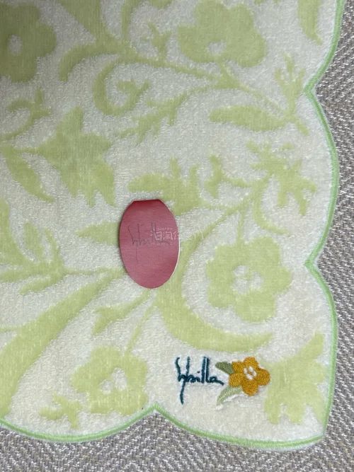 最近迷上买一些可可爱爱的小东西，这款刺绣毛巾超级精致，价格也不贵，在挖煤姬开心捡漏，期待之后更多优惠活动