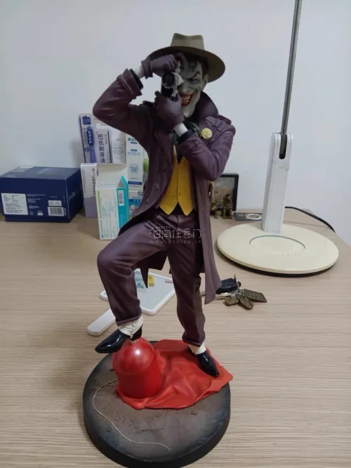 在国内长久以来，一直没有找到价格合适的这款小丑手办，最近在挖煤姬平台偶然中居然找到了好价，算上运费关税后，也并不贵，直接拿下