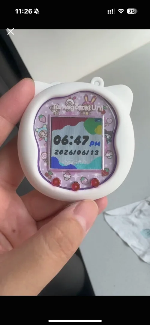 在挖煤姬入手了心心念念的拓麻歌子Uni和smart薄荷绿，成色超级棒！收到后搭配了喜欢的面板纸和保护套，挖煤姬转运省心，暑假电子宠物快乐get，下半年还想继续蹲稀有款式极光粉！