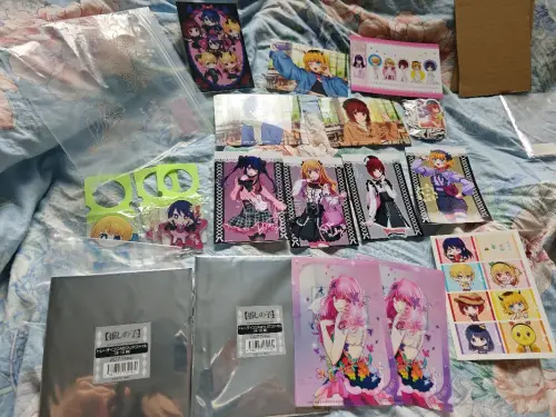 让我说那么多我也没啥说的。14张入角川特典脸打歌服露比加奈
煤炉淘的双特典脸款等一个月了终于到手了。露比的笑容太灿烂忍不住拍好多张#我推的孩子 #星野露比 #有马加奈#手办 