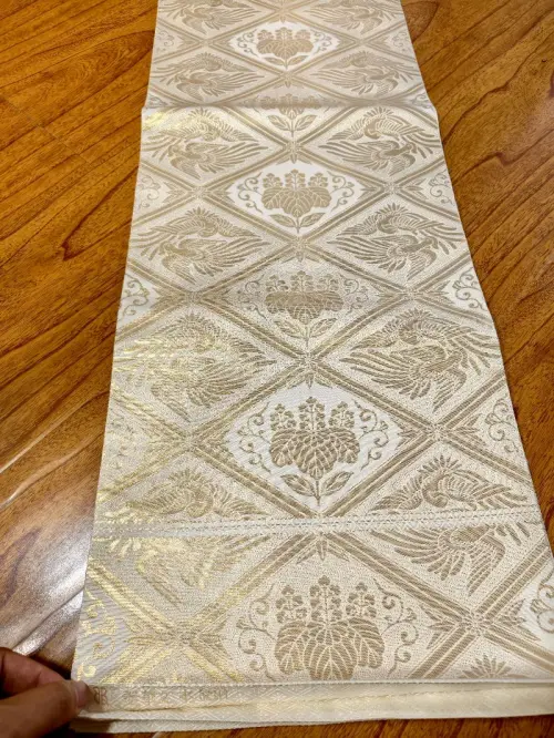 很是喜欢，非常满意，一个比一个漂亮，没有一个是让我失望的，都是经典款！推荐大家都来购买吧！满意满意！！