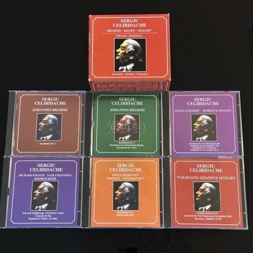 柏林后，辗转欧洲各地。慕尼黑之前他是怎样的心境呢？
	
这套CD记录他在意大利各地的中期岁月，主要是德奥作品、一点法国和俄罗斯，与当地RAI广播乐团录制的现场实况。
母带源自意大利Fonit Cetra广播档案。
	
话说他老人家有几套勃拉姆斯？意大利、斯图加特、慕...