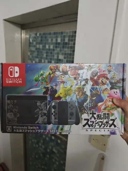 这次在平台参与雅虎日拍淘两台Switch限定主机体验很棒！平台竞拍流程清晰，商品实拍图完整，可以直观看清动物森友会、大乱斗限定套装的配件与外箱状态，信息透明。客服响应及时，转运相关规则说明清楚，中古游戏机品类丰富，能轻松找到心仪的老款限定机型。竞拍机制公平，顺利拍下...