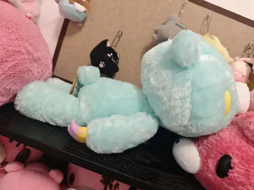 蹲了很久的GLOOMY终于看到好价了~非常喜欢到手便宜全新还带吊牌，推荐推荐，物流也非常快方便实惠呢