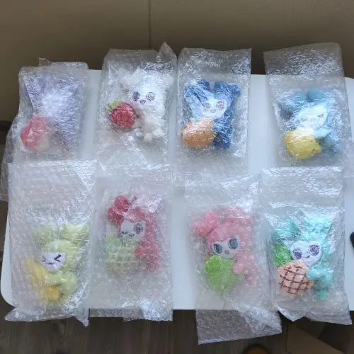 挖煤姬客服还行也会解决问题，一开始收货地址写错了，顺利的改正了不过花了13块钱也算还行吧，效率挺高的然后包装挺结实的，盒子到我手上还是非常挺的，每个娃娃都用一层泡沫袋包着很安全