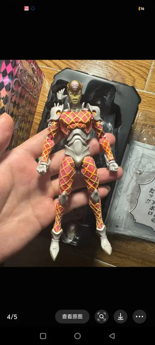 作为JOJO死忠粉，心心念念很久的WF会场限定超像可动绯红之王终于顺利到手！这款限量稀缺款真的一票难求，蹲了超久终于通过海淘成功入手，全程体验直接拉满，必须好好夸夸！
 
众所周知，Medicos超像可动的WF限定款一直是模玩圈的热门硬通货，尤其是绯红之王限定版本，...