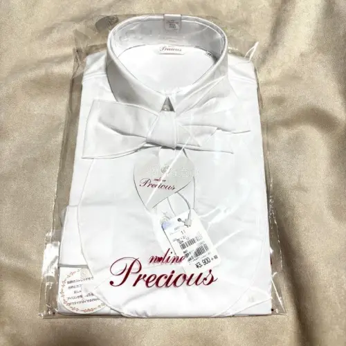这次在平台淘到两件超满意的日系单品，洋服青山黑色西装套裙版型利落修身，面料垂顺质感扎实，面试、正式场合穿都很得体。配套入的Precious白衬衫自带精致蝴蝶结领，面料细腻不廉价，搭配西装温柔又端庄。包装完好无破损，物流清关流程清晰，客服答疑耐心，海淘体验特别省心，两...