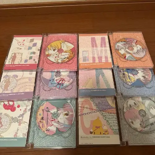 终于在挖煤姬蹲到ef悠久之翼中古DVD，卖家实拍品相如实。平台代拍流程顺畅，入库查验细致。仓库打包扎实，碟盒完好无挤压。历经二十余天顺利签收，全套碟片、腰封、特典齐全。能淘到国内稀缺的日版初回碟，整体收藏购物体验满意。