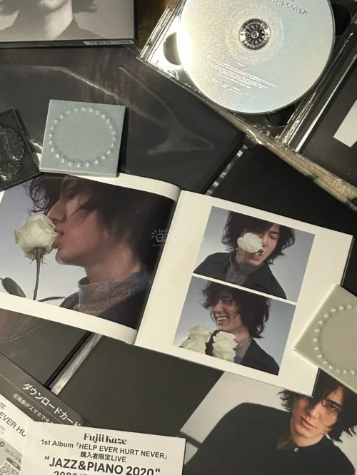 第一次使用用挖煤姬海淘到藤井风初版限定的CD套装，物流很顺畅到手全新无损，没有任何小插曲，这趟海淘体验超省心。藤井风初版限定的小册子太美丽…