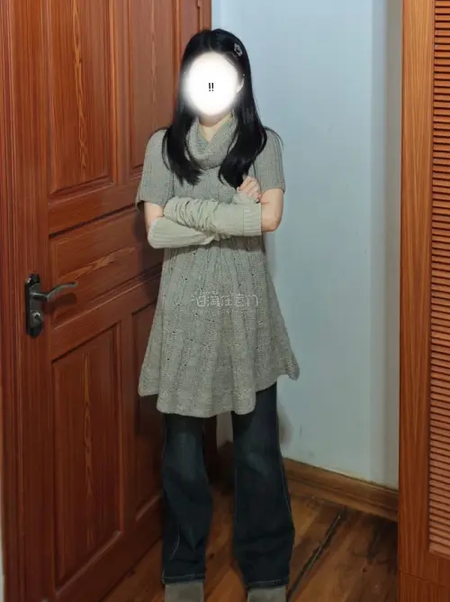 海淘的衣服收到了，迫不及待的上身试穿了，按尺码推荐选的尺寸很合身，面料和做工都不错，比国内专柜性价比高，物流等了十来天也算正常，满意。