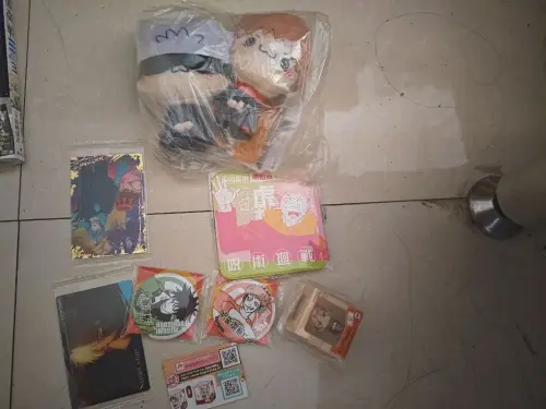 久违的挖煤姬切煤开箱分享！蹲了很久的谷终于漂洋过海到手。
本次选择ems，物流更新及时，平台合单、入库查验操作很方便。包裹气泡纸填充充足，纸片、亚克力全部妥善保护，没有出现划痕、压伤，安全下车。
煤炉能挖到不少国内少见的中古谷，后续继续慢慢挖煤！