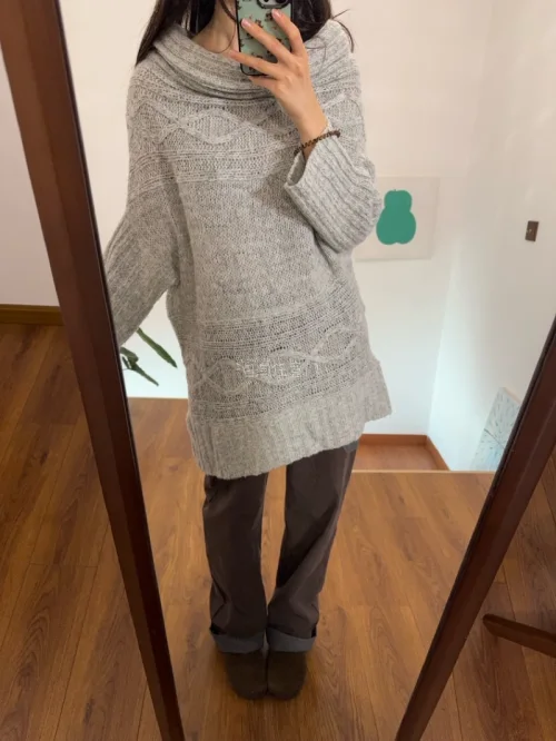 我期待的秋天终于要来了！陆续开始买秋天的衣服了，这次买了好几个包包和外套！非常非常喜欢，期待秋天穿出门～