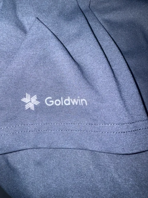 包装很好  没有一点压住  价格也很便宜   发货速度也特别的好  还能使用积分  已经多次海淘了  很推荐  以后还会继续使用