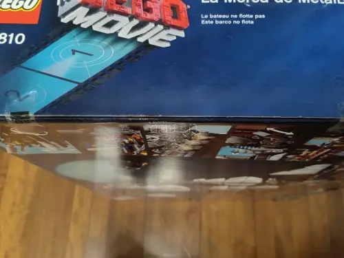 这次在闪电市场买了一套绝版乐高大电影系列套装，价格实惠。走的是竹蜻蜓路线，最后也是安全抵达了，非常好的一次体验