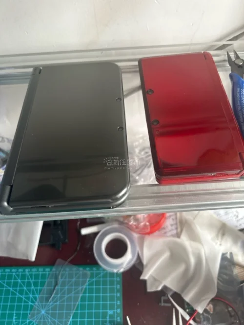 红色少了一支笔，但是没关系。已经上瘾，一天不打开十次app就心痒。惊喜的是这次海运速度比上次快了近十天。
