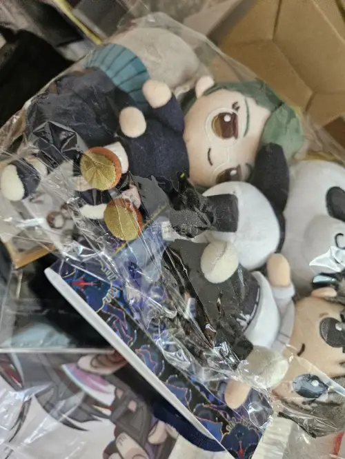 第三箱也是回来了okk呀，是虽然打包有点诡异但是依旧全员无伤，骏河屋也开出来两个全新未拆哇咔咔，开心捏。