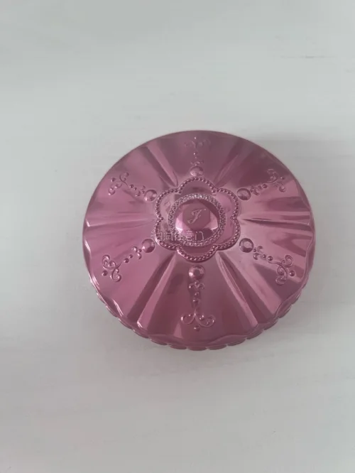 依旧挖煤姬 epl航空时效大概是两周 用了很硬的箱子胶带也很牢固 我拆了很久՞･∞･՞ 箱子材质也非常硬，里面给的包材也非常的足，包材是那种质量比较好的气泡膜。整体很满意