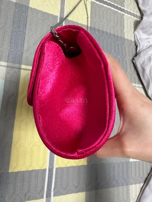 挖煤姬使用体验很棒，中文界面操作简单，代拍效率高。仓库打包严实，包包保护完好，入库实拍很安心。物流线路选择多，合单能省运费，海淘日淘很省心，后续会继续回购。
